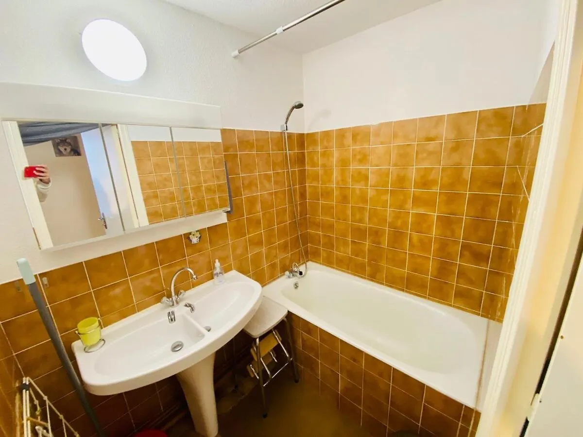 Apartment Mountain-Style Studio, Lake, Skiing Allos
